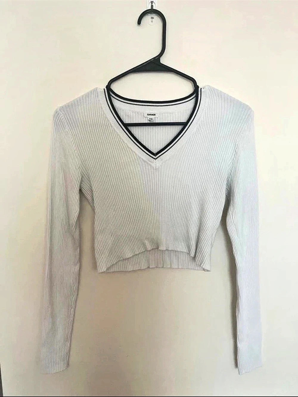 Garage Ribbed V-Neck Cropped Sweater White Medium